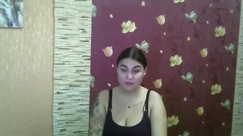 Snapshot of misskiss878 chatting on 12-18-24, 02:53 Lisa online show from 12-18-24, 02:53
