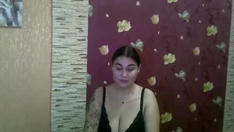 Snapshot of misskiss878 chatting on 01-01-25, 12:43 Lisa online show from 01-01-25, 12:43
