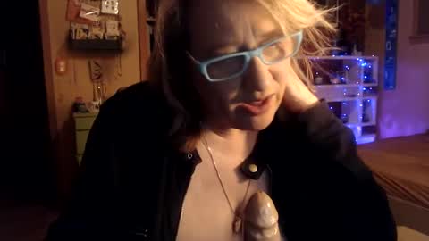 MissKittyFox online show from 02-05-25, 05:20