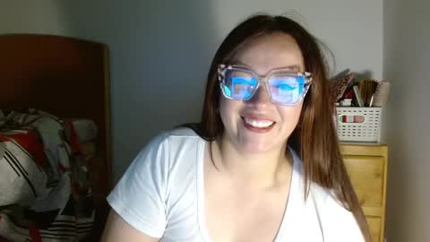 Snapshot of misslady__eva chatting on 12-29-24, 02:17 eva online show from 12-29-24, 02:17