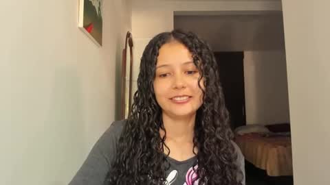 Snapshot of misslatinrose chatting on 09-14-25, 09:58 Rose online show from 09-14-25, 09:58