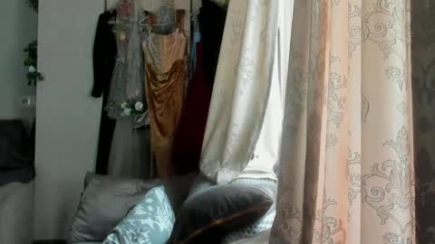 Snapshot of misslilymariaxo chatting on 01-15-25, 09:02 Mistress Lily Maria online show from 01-15-25, 09:02