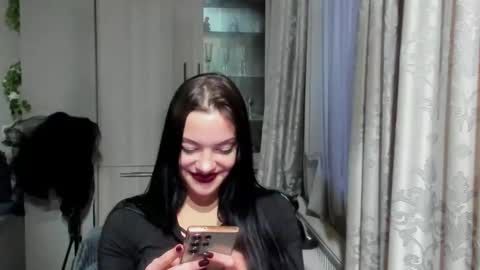 Snapshot of misslilymariaxo chatting on 01-23-25, 02:17 Mistress Lily Maria online show from 01-23-25, 02:17