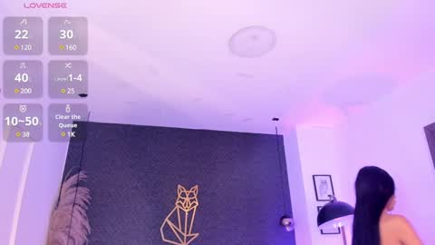 Snapshot of misslinda_ chatting on 03-05-25, 10:55 Linda online show from 03-05-25, 10:55