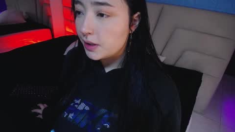 Miss Loise online show from 10-14-25, 04:02