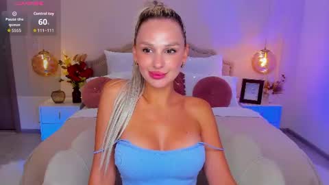 Snapshot of misslou_ chatting on 07-28-26, 05:14 Lou online show from 07-28-26, 05:14