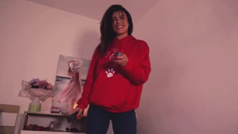 Lullu online show from 11-16-25, 02:55