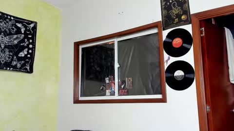 Miss Luna online show from 02-25-25, 10:18