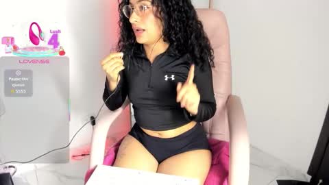 misslya0 online show from 01-06-26, 03:54