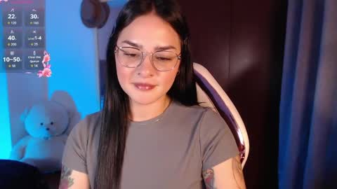 Snapshot of missmariana_ chatting on 05-10-26, 11:32 missmariana_ online show from 05-10-26, 11:32