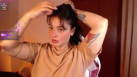 Snapshot of missmariana_ chatting on 05-12-26, 11:24 missmariana_ online show from 05-12-26, 11:24