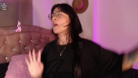 Snapshot of missmariana_ chatting on 05-16-26, 12:07 missmariana_ online show from 05-16-26, 12:07