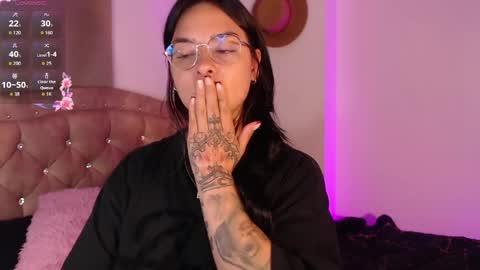 Snapshot of missmariana_ chatting on 05-16-26, 12:40 missmariana_ online show from 05-16-26, 12:40
