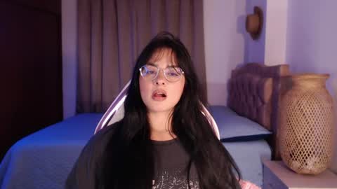 Snapshot of missmariana_ chatting on 06-22-26, 03:25 missmariana_ online show from 06-22-26, 03:25