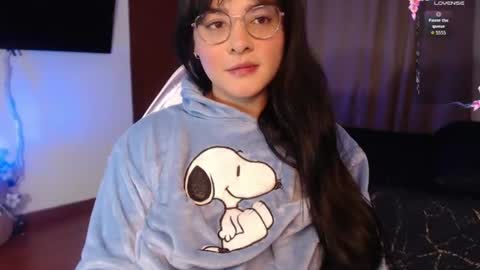 Snapshot of missmariana_ chatting on 07-25-26, 12:42 missmariana_ online show from 07-25-26, 12:42
