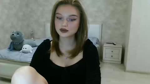 OneGoddess online show from 01-21-25, 02:48