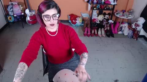 Miss Mia online show from 01-06-25, 02:58