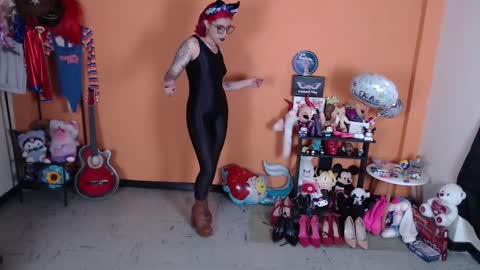 Miss Mia online show from 01-29-25, 01:07