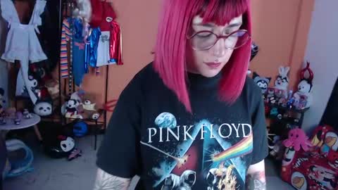 Snapshot of missmia2 chatting on 04-29-26, 05:30 Miss Mia online show from 04-29-26, 05:30