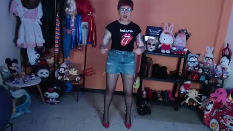 Snapshot of missmia2 chatting on 06-09-26, 10:21 Miss Mia online show from 06-09-26, 10:21