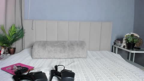 missmiatv online show from 01-20-25, 04:43