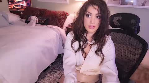 Mina online show from 01-17-25, 02:39