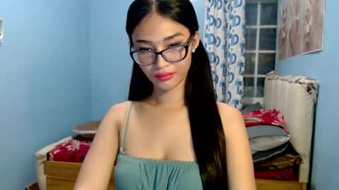 Snapshot of missminervaa chatting on 06-25-26, 05:06 missminervaa online show from 06-25-26, 05:06