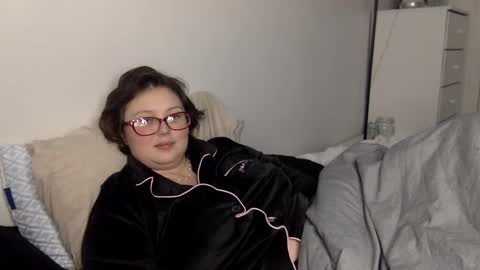 missmistressmal online show from 12-01-25, 10:42