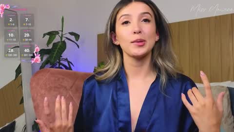 Snapshot of missmonaco chatting on 01-21-25, 05:27 Emma Rivera online show from 01-21-25, 05:27