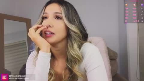 Snapshot of missmonaco chatting on 10-31-25, 01:06 Emma Rivera online show from 10-31-25, 01:06