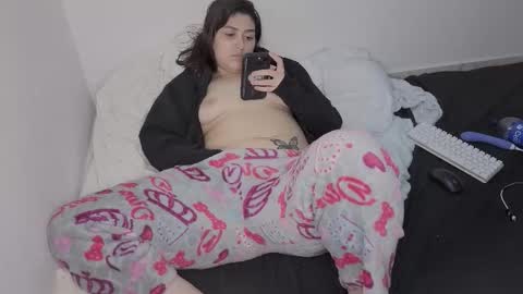 sarah online show from 03-12-26, 03:23