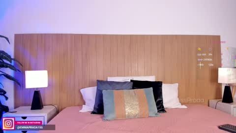 Emma Prada online show from 10-24-25, 12:01