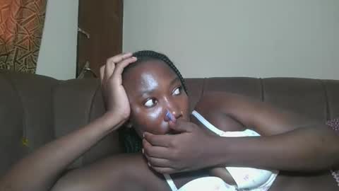 Snapshot of missprettygal chatting on 06-08-26, 02:17 pretty gal online show from 06-08-26, 02:17