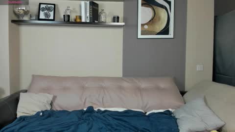 Snapshot of missqwerty_ chatting on 10-13-25, 07:03 BrainMia online show from 10-13-25, 07:03
