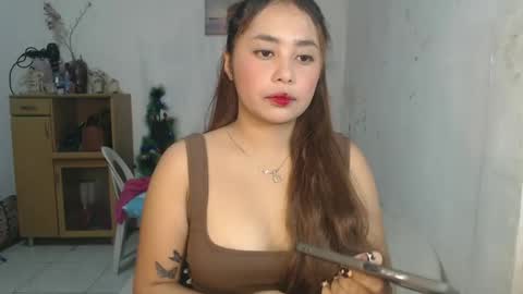 Snapshot of missrheameasexy chatting on 01-27-25, 08:07 missRHEA online show from 01-27-25, 08:07