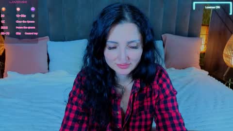 Snapshot of missrossi chatting on 10-31-25, 07:37 missrossi online show from 10-31-25, 07:37