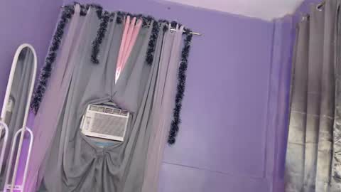 Snapshot of missrufaxxx chatting on 12-21-24, 02:47 Cielo online show from 12-21-24, 02:47