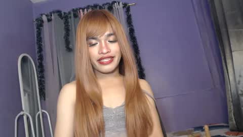 Snapshot of missrufaxxx chatting on 12-26-24, 02:05 Cielo online show from 12-26-24, 02:05