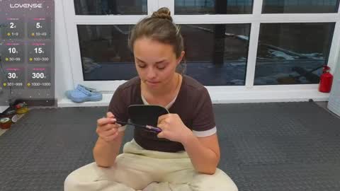 . online show from 04-10-26, 04:12