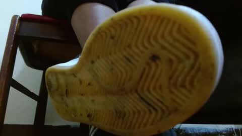 TELL ME MISS online show from 12-21-25, 03:30