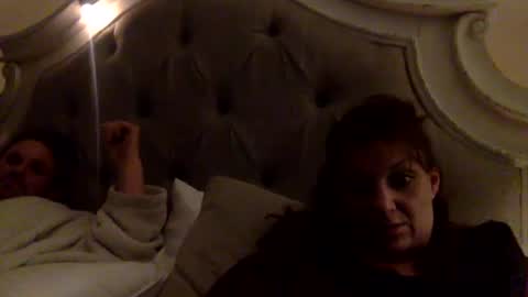 Wifey online show from 01-12-25, 07:11