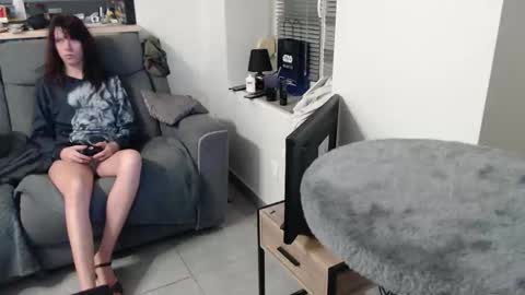 missthon online show from 12-01-25, 12:54