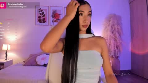 Snapshot of missvaleriaa chatting on 05-15-26, 01:18 Valeria Davila online show from 05-15-26, 01:18