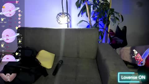 Snapshot of missvalery1 chatting on 12-11-24, 11:21 missvalery1 online show from 12-11-24, 11:21