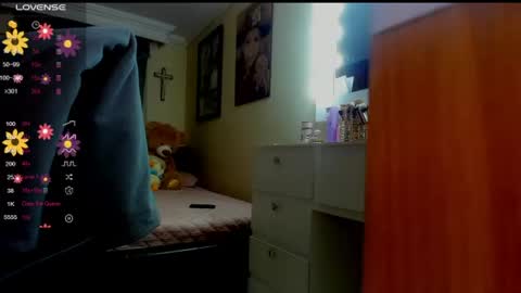 Snapshot of missvalery1 chatting on 06-22-26, 11:24 missvalery1 online show from 06-22-26, 11:24