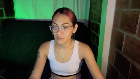 IG MISSVENUSS1 online show from 12-17-25, 10:05