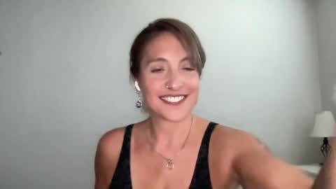 Snapshot of missveronicajaymes chatting on 06-26-26, 05:17 Miss Veronica Jaymes online show from 06-26-26, 05:17