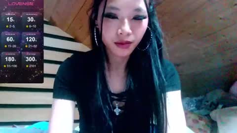 Snapshot of missversatile chatting on 06-05-26, 06:13 Miss Versatile online show from 06-05-26, 06:13