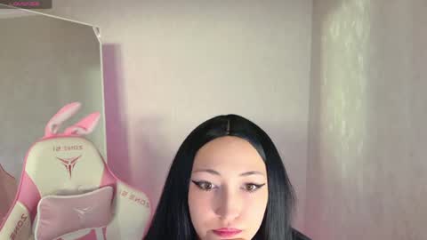 Nona online show from 04-11-26, 03:27