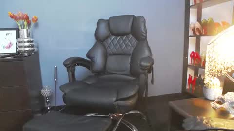 Miss Von Tease online show from 03-27-26, 05:56